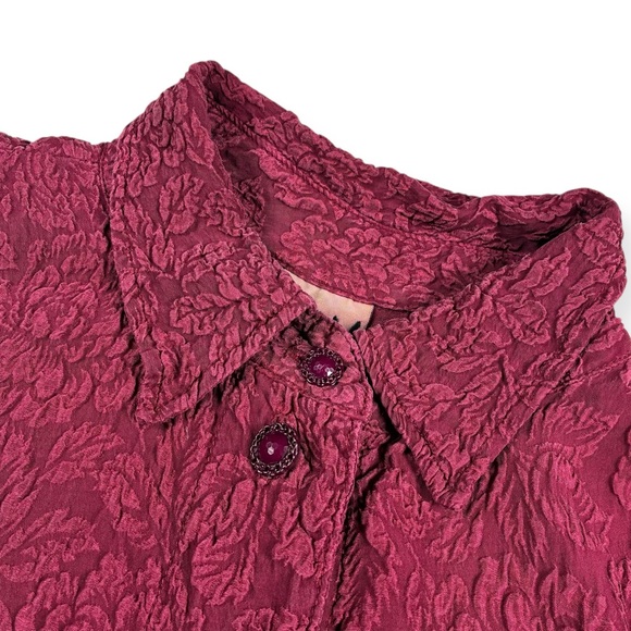 URU Maroon 100% Silk Button Front Top - Picture 2 of 10